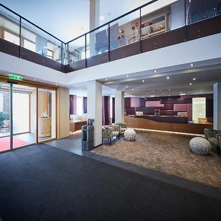 Hotel Kronthaler 4*