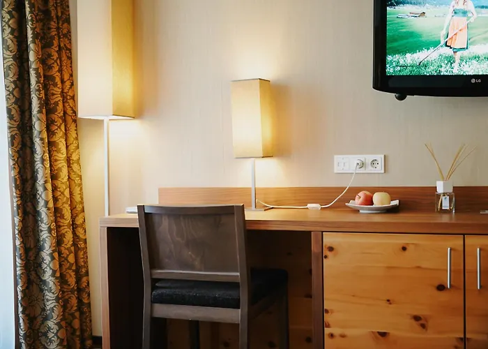 Kronthaler - Adults Only 4*